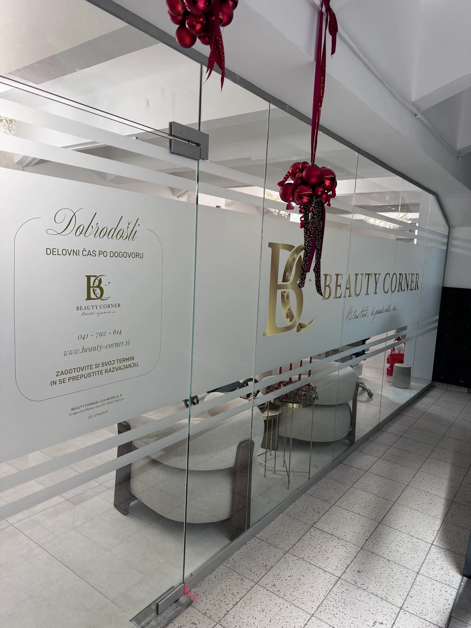 Beauty Corner by Lea