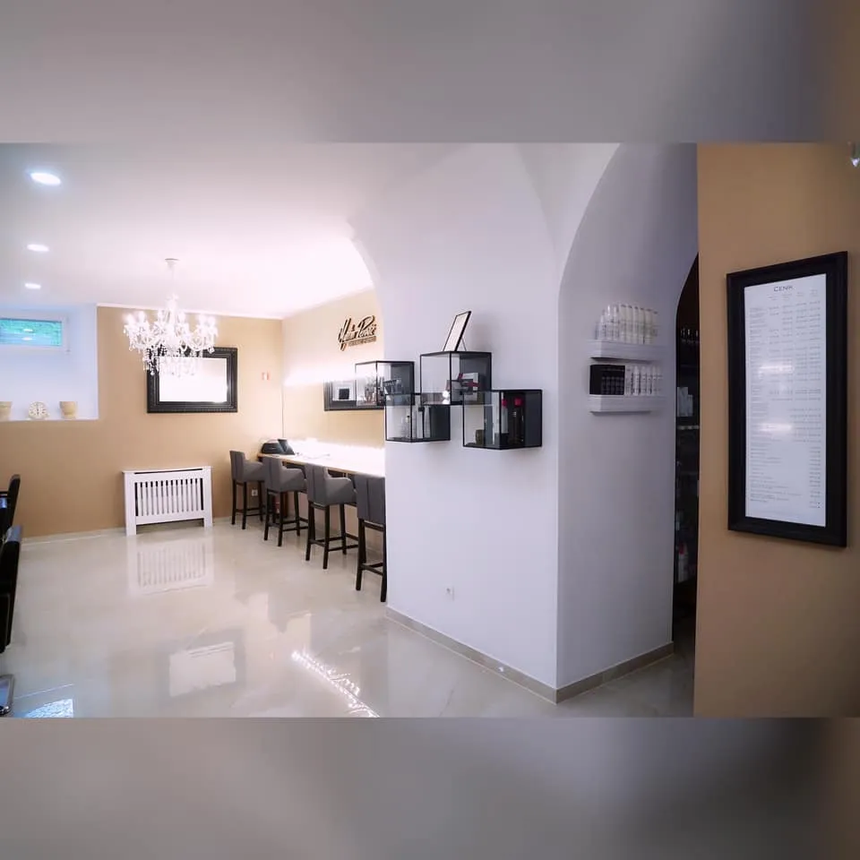 Salon Hair&Make Up Artist Martin Perović